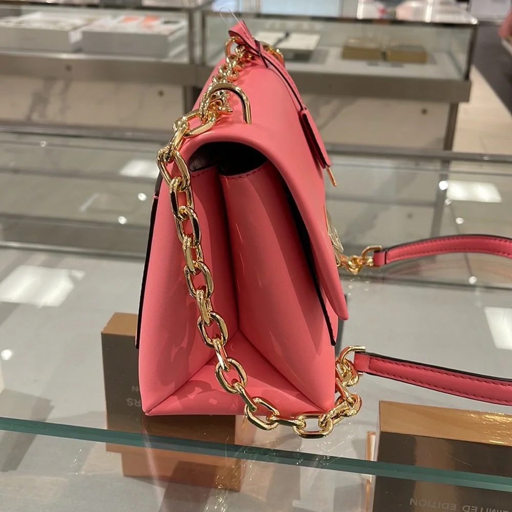 MICHAEL KORS
Cece Medium Faux Leather PKT Shoulder Satchel Crossbody Bag
NWT - Picture 16 of 16